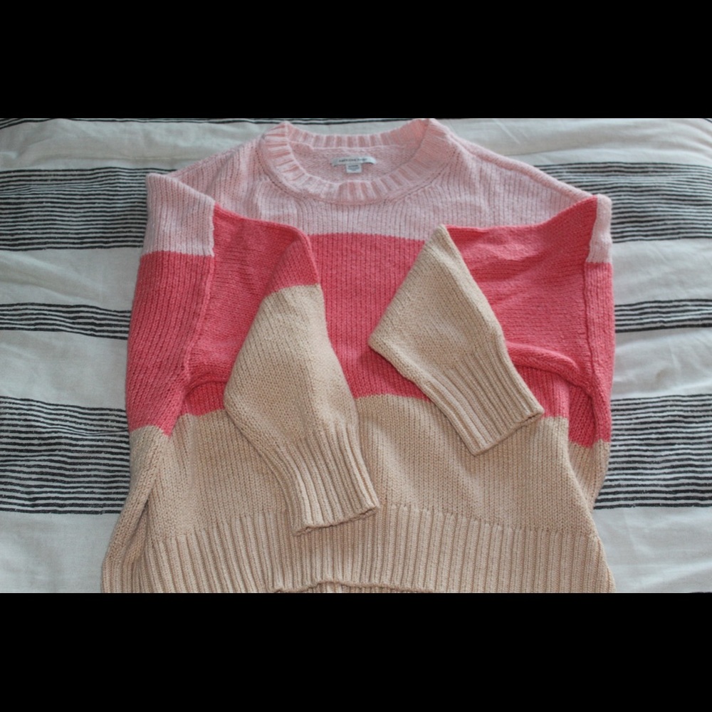 American eagle sweater